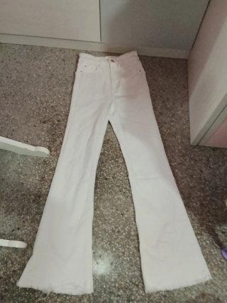 Pantalones vaqueros blancos campana mujer