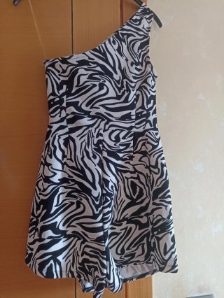 Mono Asimétrico Estampado Talla XXS