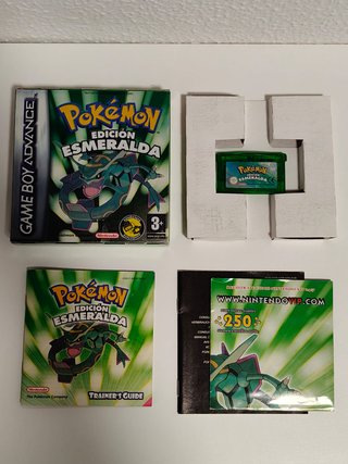 Pokémon Edición Esmeralda GBA