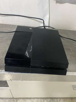 Consola Sony PS4 Negra