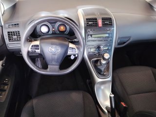 Toyota Auris 2011