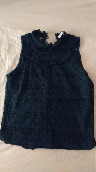 Blusa de encaje negro talla S Pull&Bear.