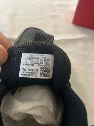 Sapatilhas Reebok tamanho 31