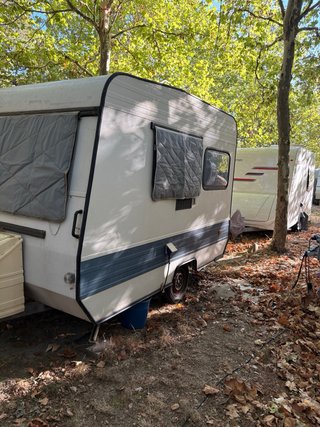Caravana Adria 750kg reformada con avance