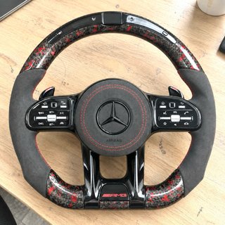 Volante Mercedes AMG