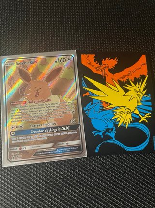 Carta Pokémon Eevee-GX SM233