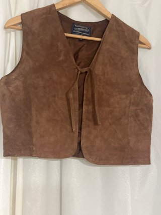 Chaleco de piel marrón Zara