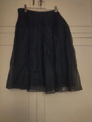 Falda negra talla 44