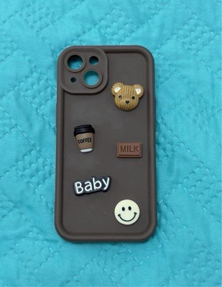 Funda iPhone 14 con adornos