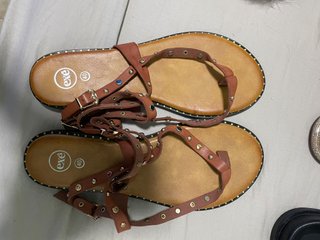 Sandalias Talla 40
