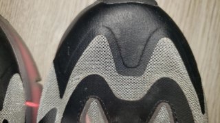 Zapatillas Reebok Negras y Rojas