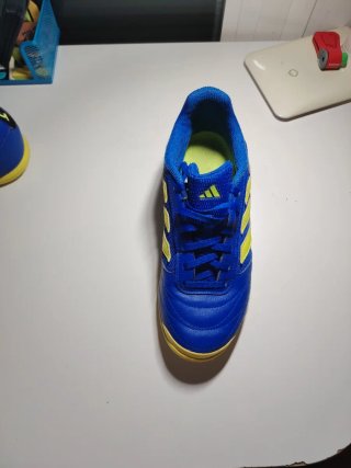 Zapatillas Adidas Fútbol Sala Azul y Amarillo