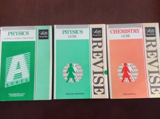 LOTE DE TRES LIBROS DE FISICA Y QUIMICA EN INGLÉS