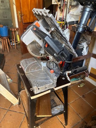 Sierra ingletadora Felizati con disco