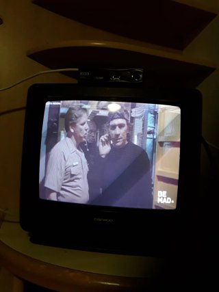 TV Vintage Daewoo + TDT, funciona perfectamente,