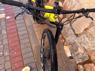 Bicicleta Cannondale Carbono Montaña