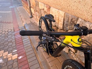Bicicleta Cannondale Carbono Montaña