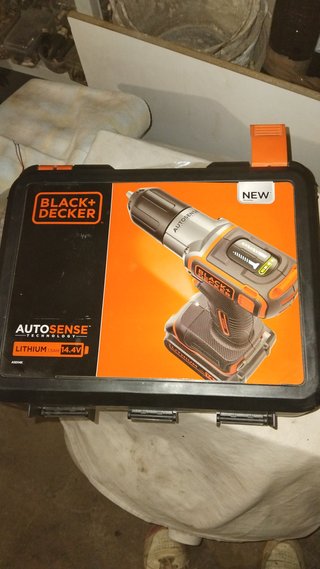 Taladro Black+Decker AutoSense 14.4V