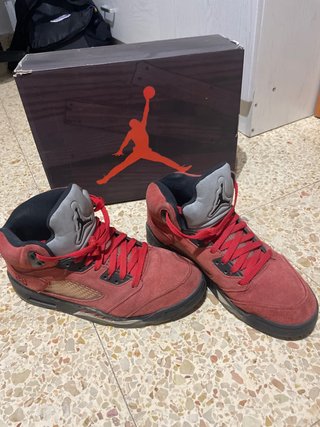 Zapatillas Jordan 5 Rojas