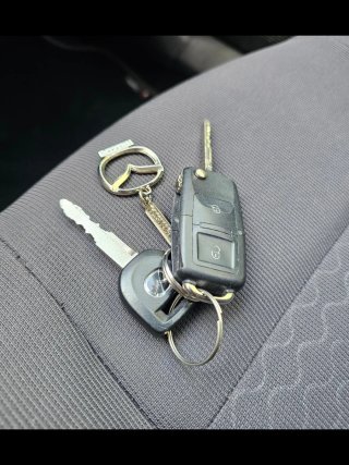 Mazda 2 2005