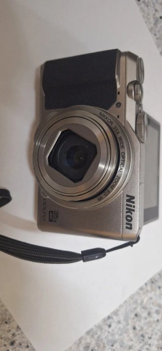 Cámara Nikon Coolpix A900 para piezas