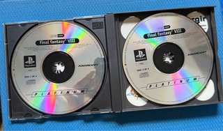 FINAL FANTASY VIII – PS1 – PLATINUM – 4 DISCOS