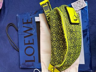 Riñonera Loewe