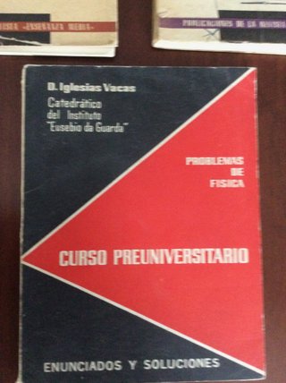 LOTE DE TRES LIBROS DE  TEMAS DE GRADO