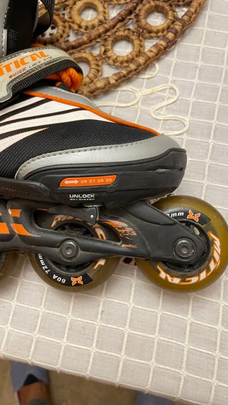 Patines en línea ajustables Mítical (Tallas 35-38)