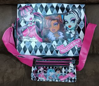 Conjunto Bolso Bandolera y Estuche Monster High