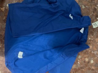 Chubasquero Joma Azul Nuevo Talla XS.