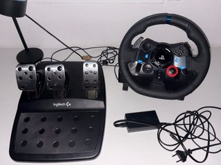Volante Logitech G29 con Pedales