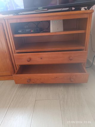 Mueble de salón de madera