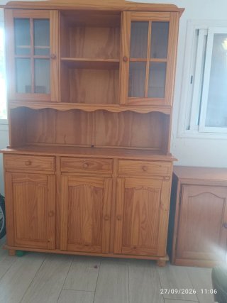 Mueble de salón de madera