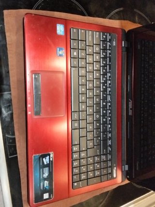 Portátil Asus Rojo
