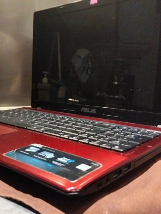 Portátil Asus Rojo