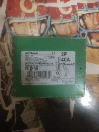 Diferencial 2p 40A en 300 A9R44240 Nuevo  en caja