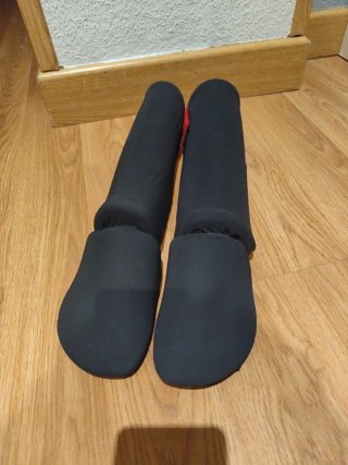 Espinilleras de Kickboxing Negras