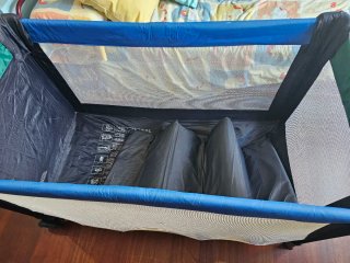 Cuna de viaje con colchón