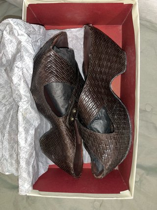 Zapatos Vialis de Piel Trenzada Marrón