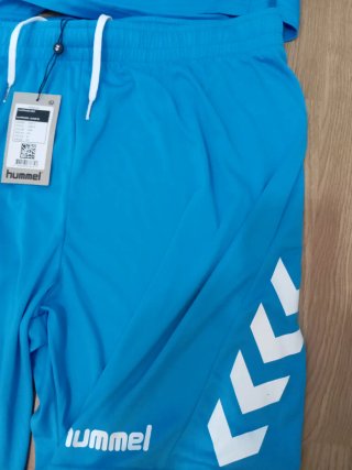 Conjunto camiseta y pantalon Hummel nuevo