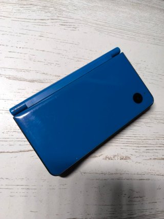 Nintendo DSi XL Azul
