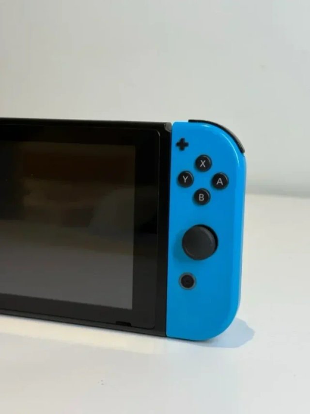Nintendo Switch V2