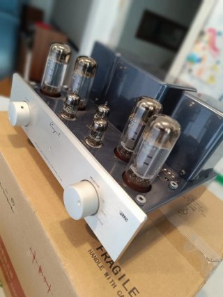 Amplificador a Válvulas Cayin LA-34 Plus
