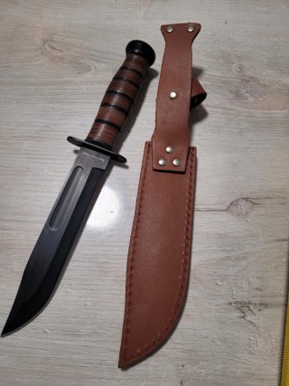 Coltello ornamentale stile militare