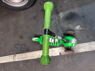 Patinete infantil 3 ruedas verde