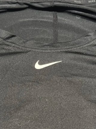 Camiseta Nike Negra