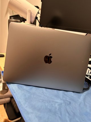 MacBook Air 2020 Intel i5 8GB RAM 512GB SSD