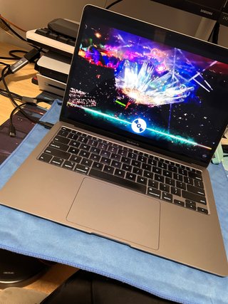 MacBook Air 2020 Intel i5 8GB RAM 512GB SSD