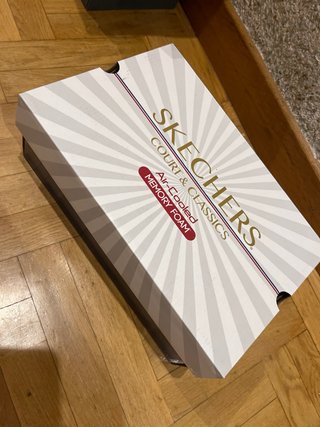 Zapatillas Skechers Blancas y Grises